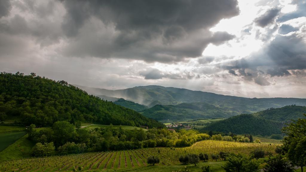 Fattoria Il Lago Dicomano Luaran gambar
